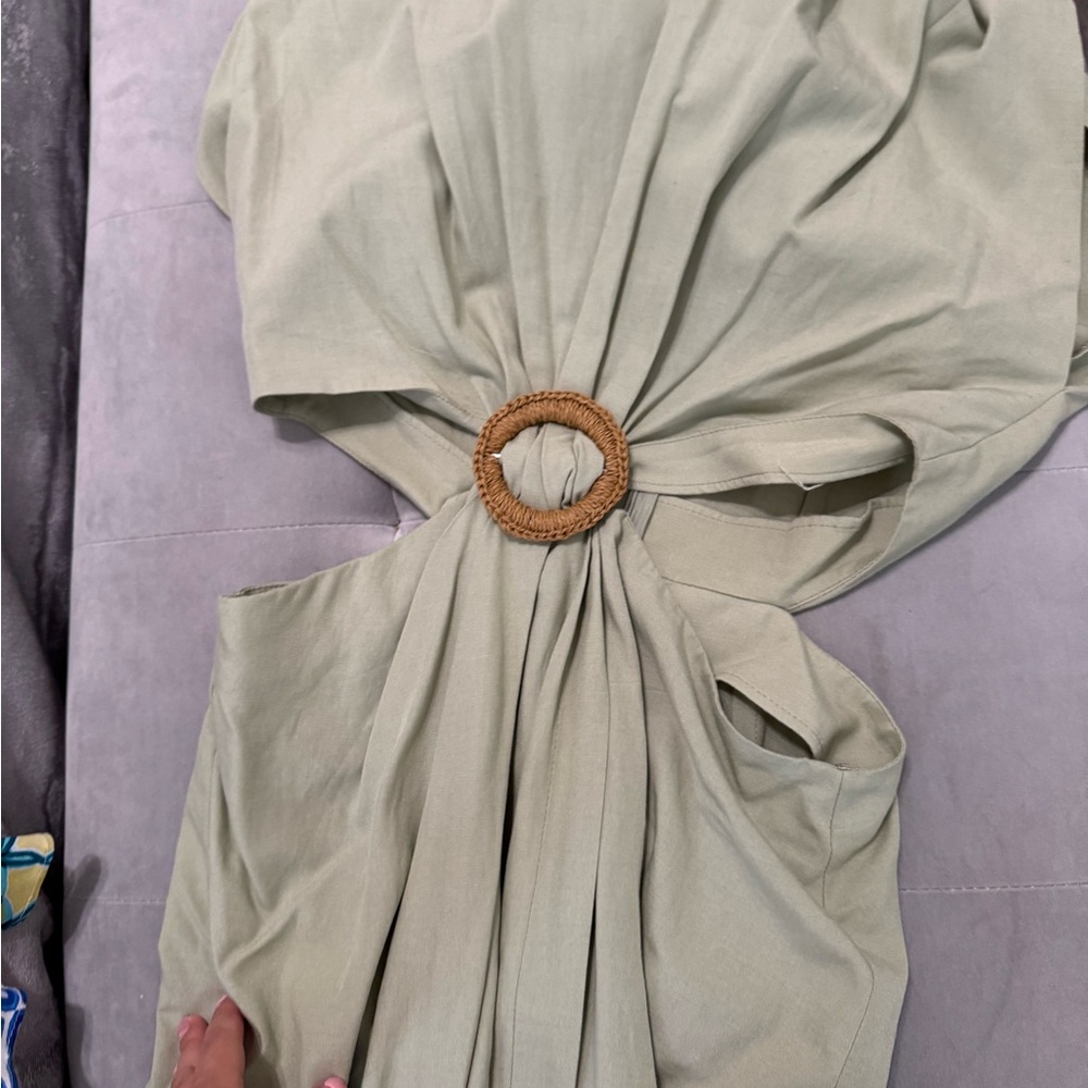 Zara Elegant Sage Green Dress with Ring Detail size large - Picture 2 of 2